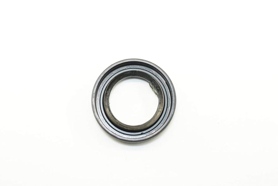 Amazon.com: Infiniti 40227-0P001, Axle Shaft Seal : Automotive
